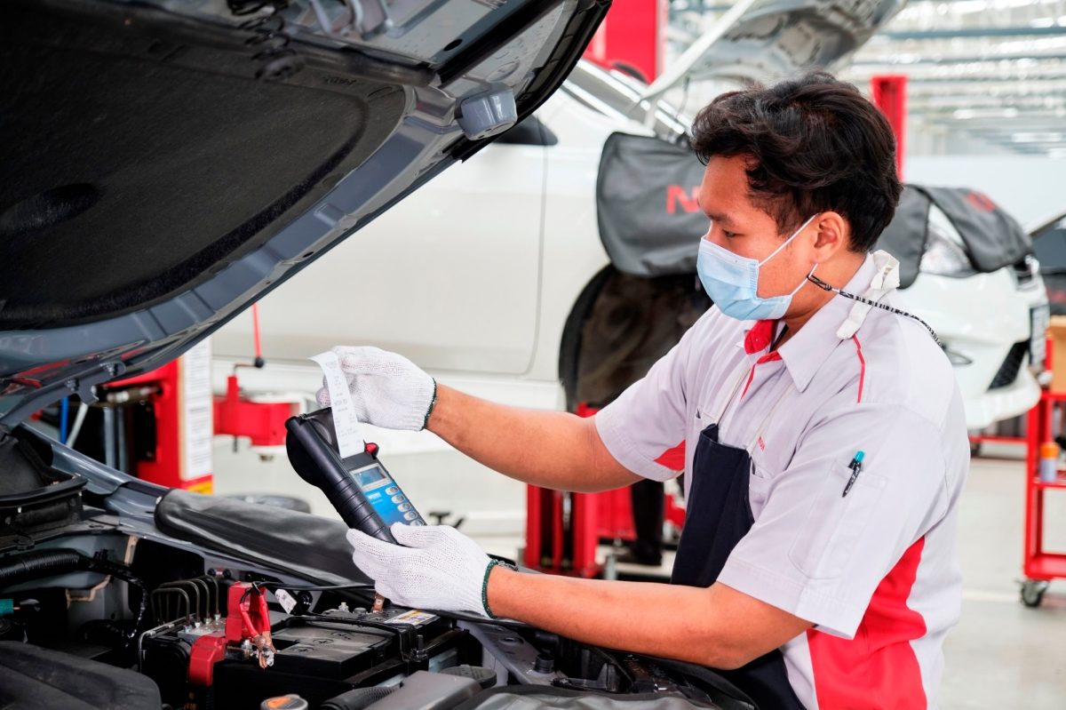 Nissan allows to delay vehicle warranty to support customers during